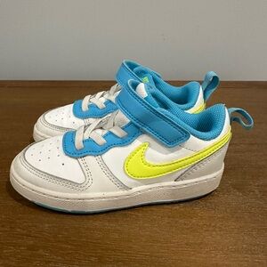 Nike Kids White and Blue Sneakers with Yellow Swoosh